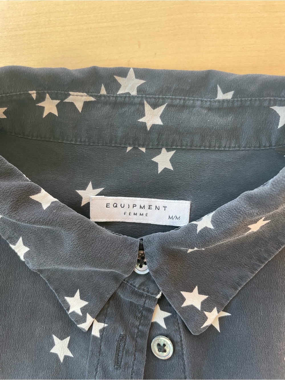 Equipment Femme 100% Silk Star-Print Blouse Black w White/Ivory Stars medium m - Picture 5 of 11